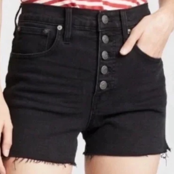$68 Madewell Black Button Front Denim Shorts - Picture 6 of 6